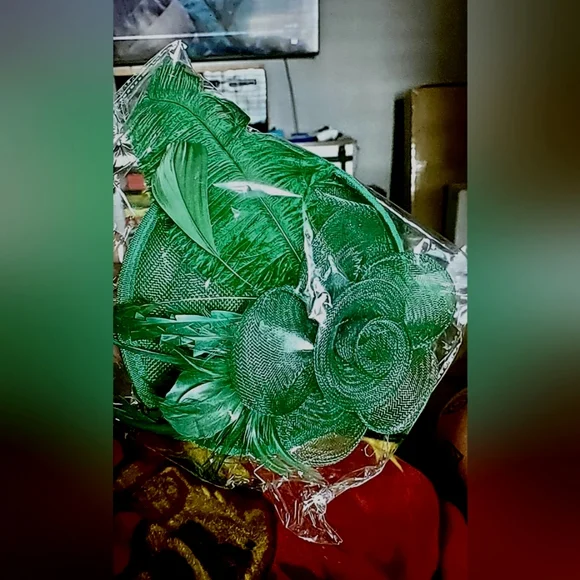 ❤NWT! Green Kentucky Derby Or Church Hat - Picture 5 of 5